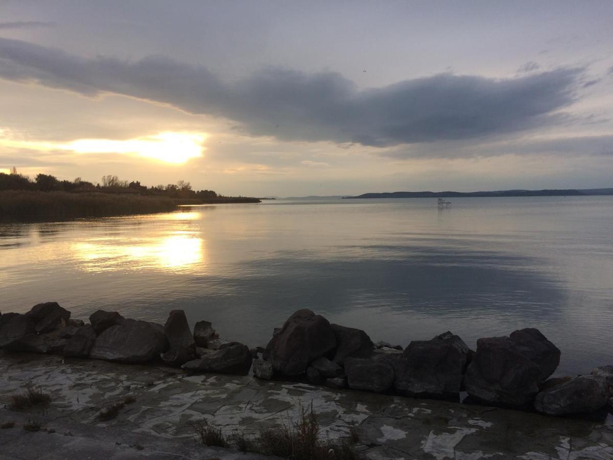 Pitypang Apartman Siófok Zewnętrze zdjęcie